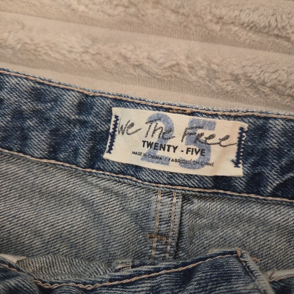 FP Free People Denim Shorts Size 25 High Rise Frayed Cutoff Light Wash Jean - Picture 6 of 10